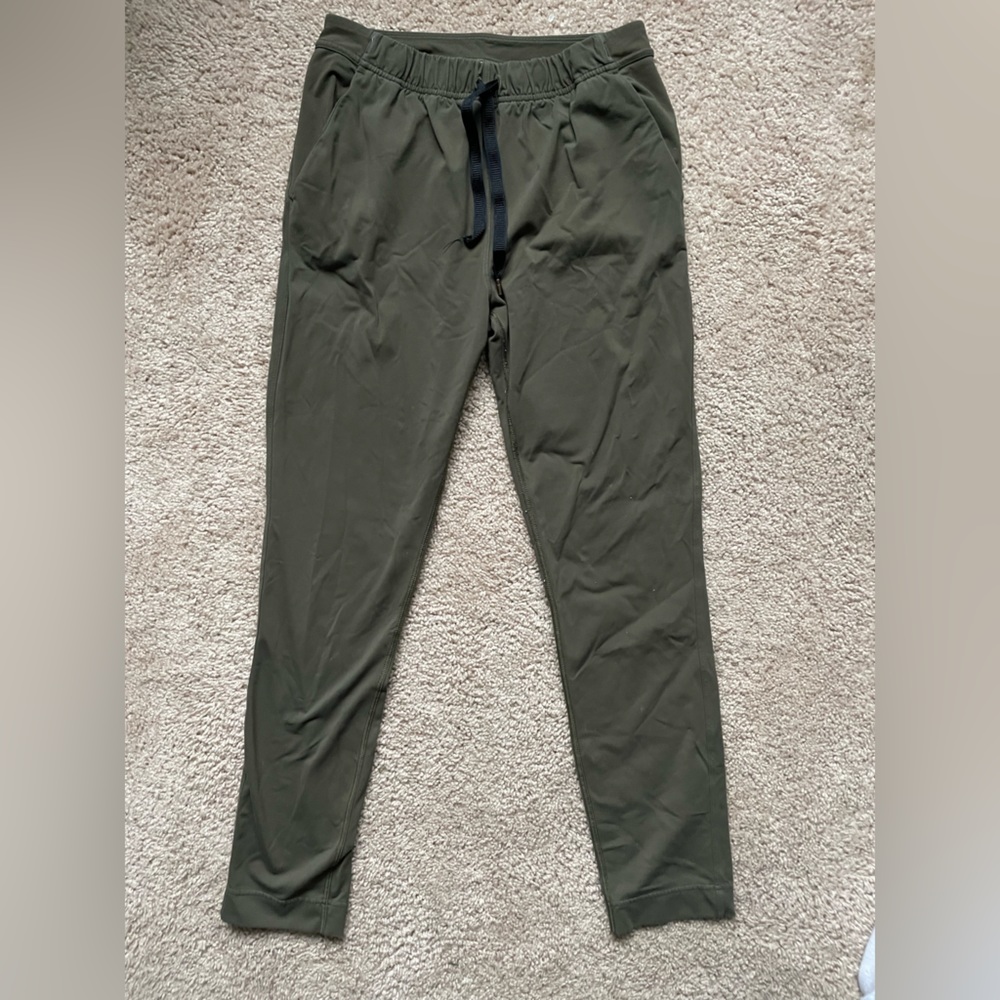 Army green lululemon joggers size 2
